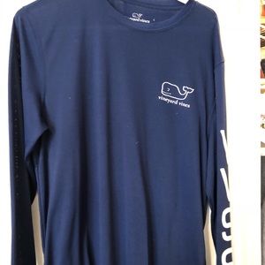 Vineyard Vines T-shirt size large